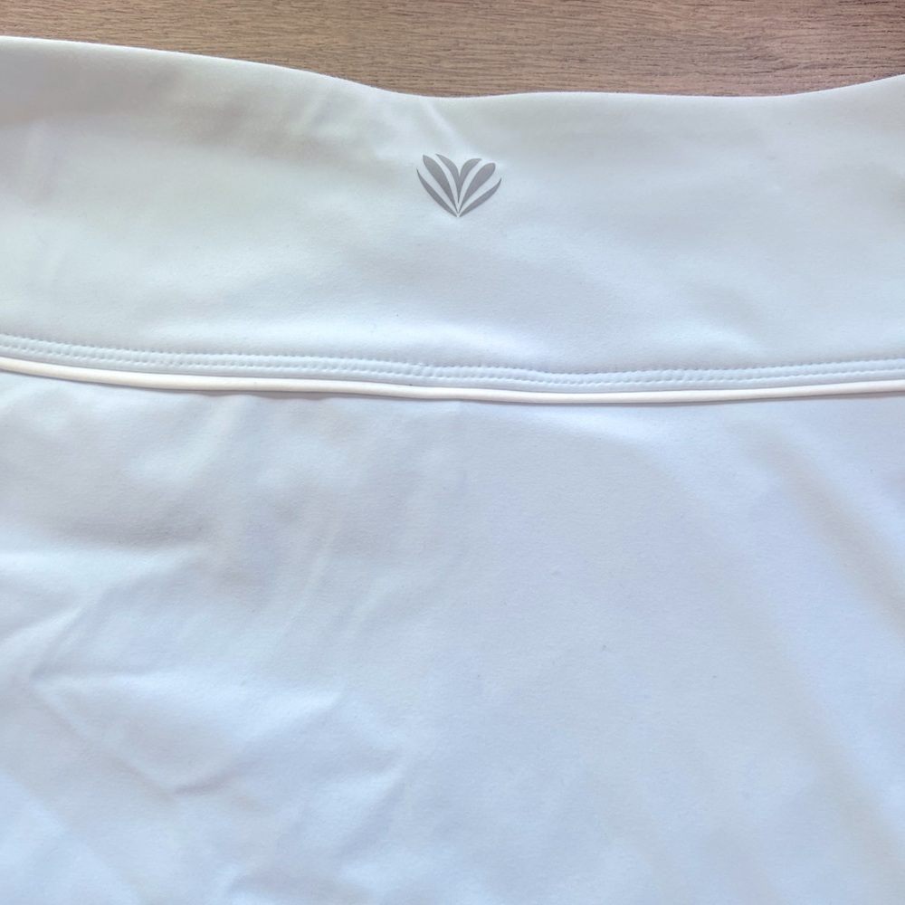 Forever 21 Medium Skort with pocket!